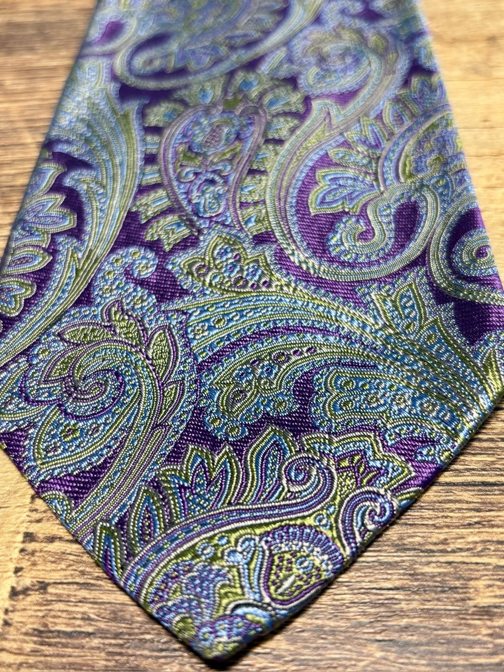 HIckey Freeman 3 1/2” silk tie